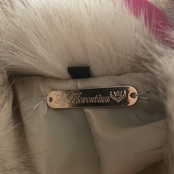 Plaid coat with faux fur - Picture 7 of 7